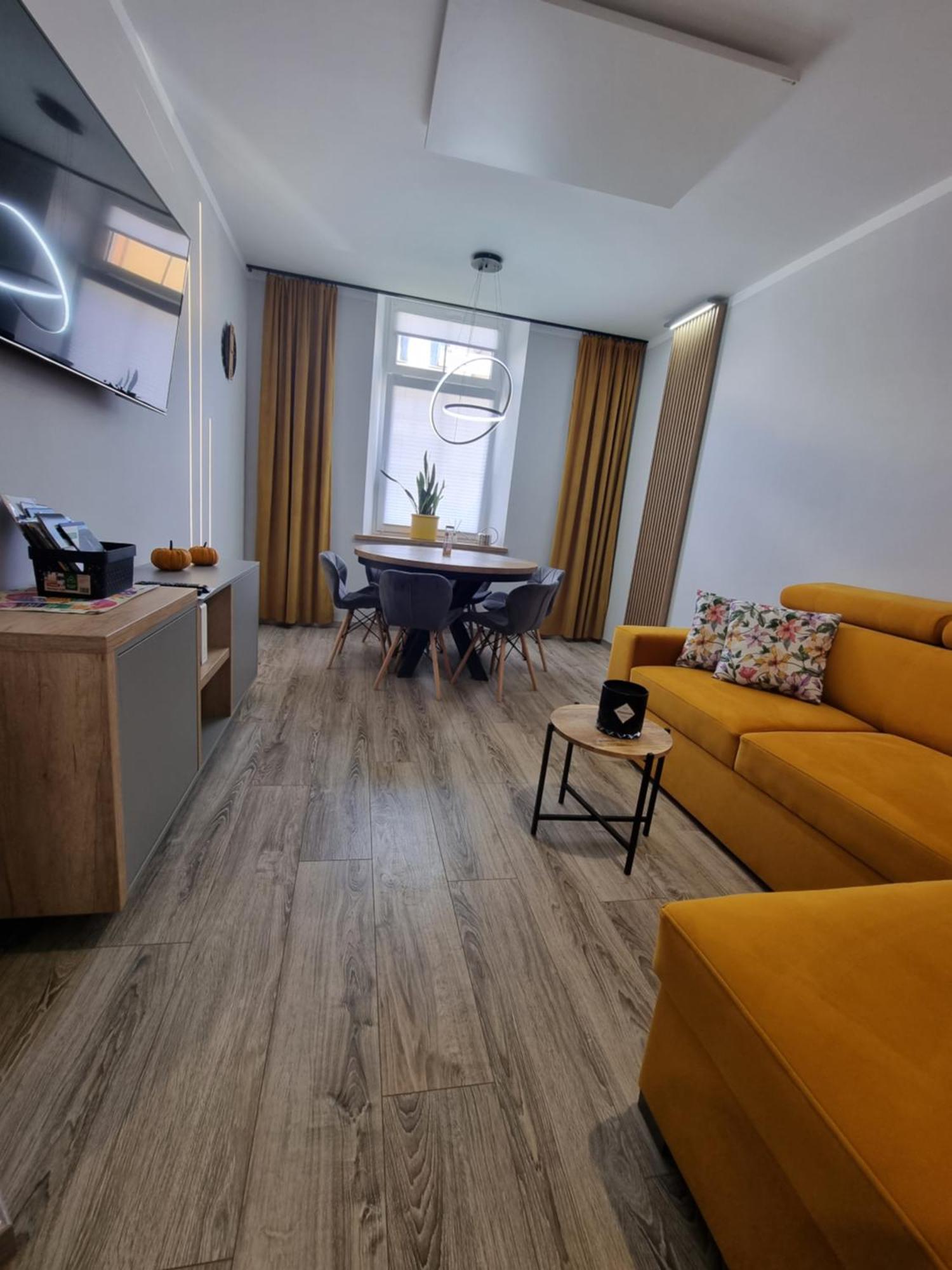 Apartament Lux Lemon Jelenia Góra Eksteriør bilde